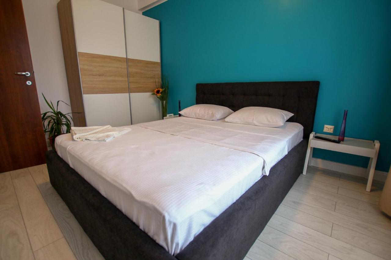 Fratelli Apartments Summerland Mamaia Exterior photo