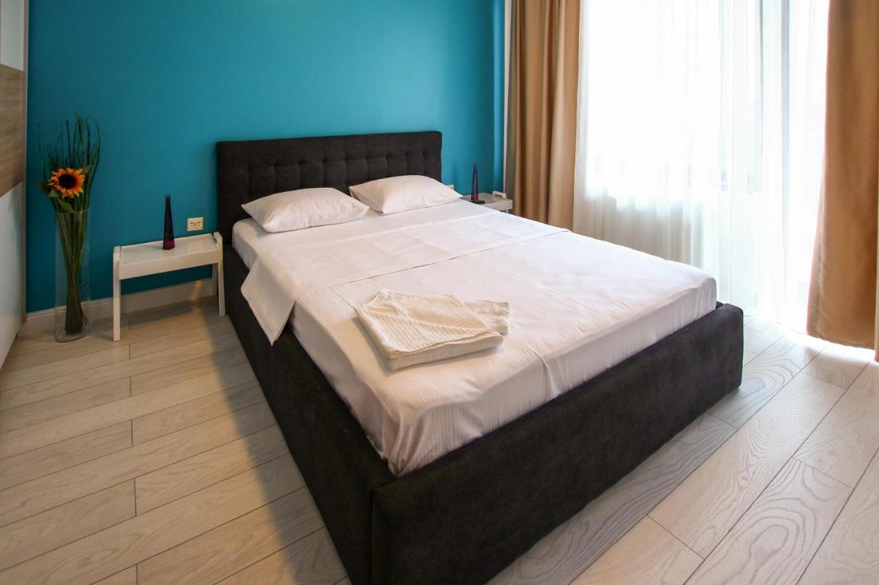 Fratelli Apartments Summerland Mamaia Exterior photo