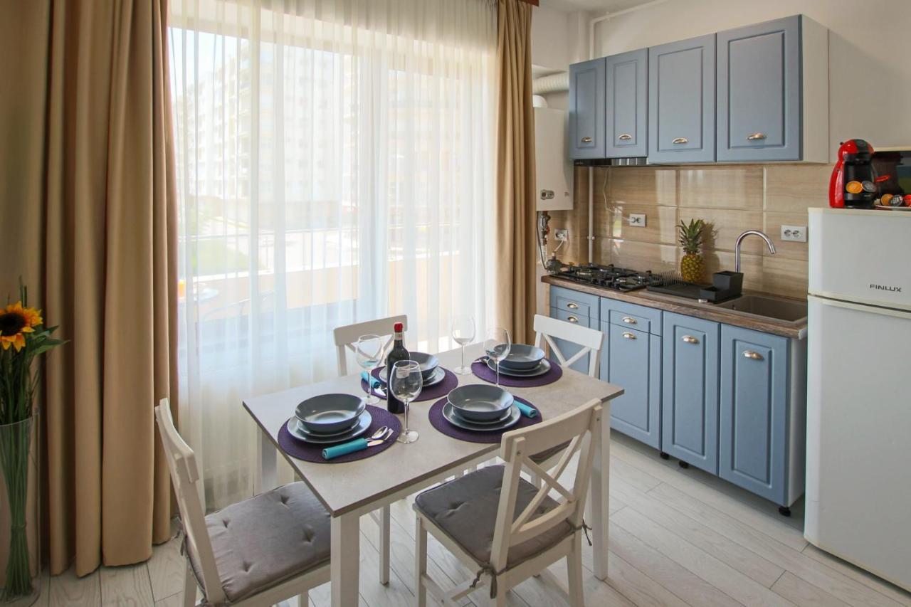 Fratelli Apartments Summerland Mamaia Exterior photo