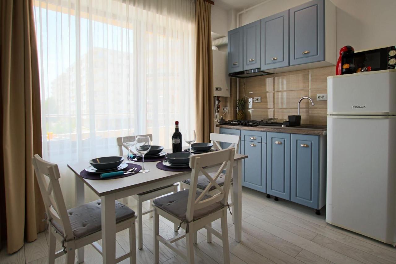 Fratelli Apartments Summerland Mamaia Exterior photo